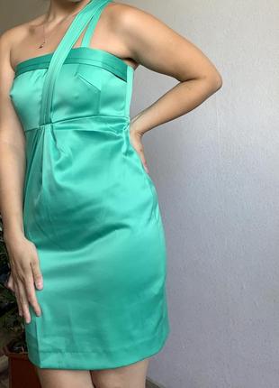 Атласное вечернее платье мини