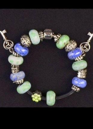 🏵️стильний браслет з шармами намистинами і підвісками ключами, новий! арт.218