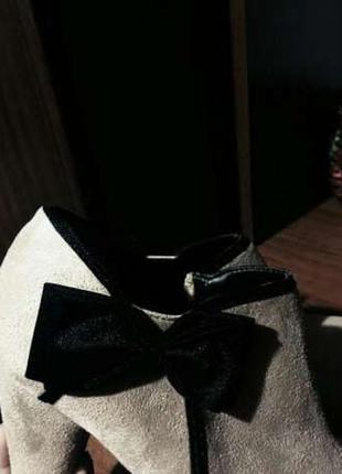 Ботильйони,чоботи.37