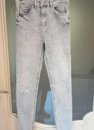 Сірі рвані джинси 👖7 фото