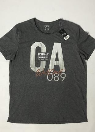 Чоловіча футболка livergy