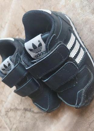 Кроссовки  adidas оригинальные1 фото