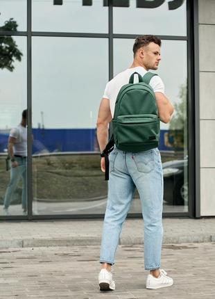 Місткий трендовий мега стильний зелений рюкзак для чоловіків9 фото
