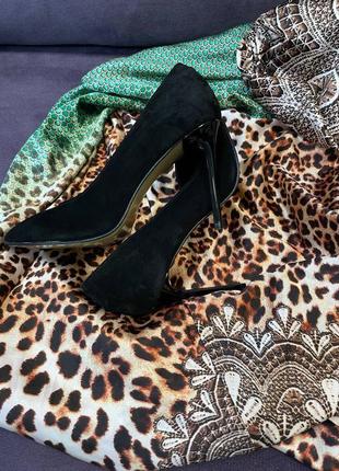 Ексклюзивні туфлі човники на шпильці італійська замша3 фото