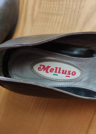 Шкіряні туфлі стійкий каблук маленький розмір італія 35 melluso5 фото