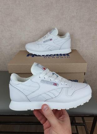 Кроссовки reebok classic leather белые женские. кроссы женские рибок классик лизер в белом цвете