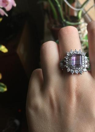 Серебряное кольцо с натуральным флюоритом