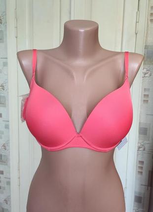 Стильный бюстгальтер.