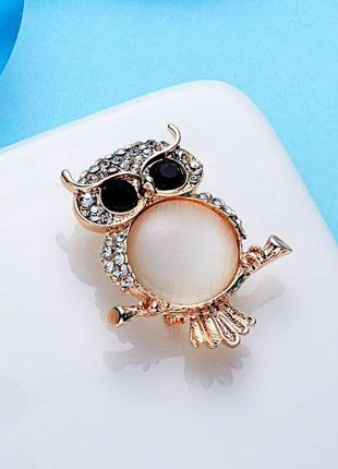 Роскошная сверкающая брошка "сова" с большой совой на веточке под золото в стразах