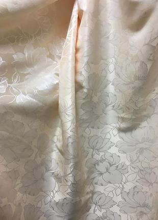 Світло-персикова портьєрна тканина жаккард з квітами2 фото