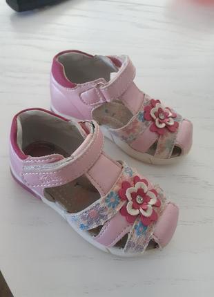 Босоніжки для дівчинки 2