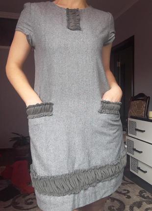 Теплое серое платьес коротким рукавом трапеция шерсть
