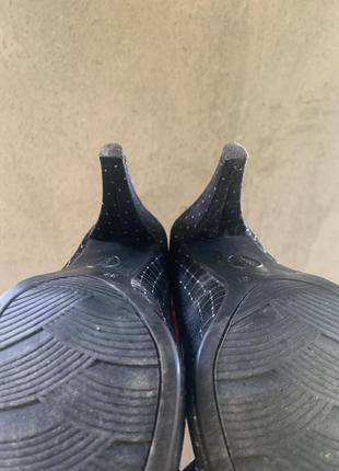 Туфли чёрные в серебряную точку с бантиком4 фото