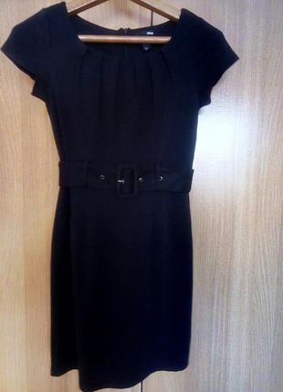 Красивое маленькое черное платье h&m трикотаж