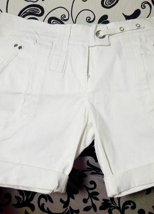 Новые крутые шорты из плотного джинса из италии