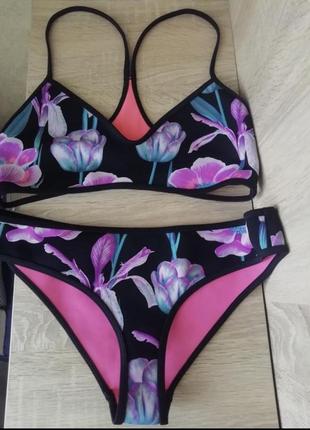 Яскравий купальник принт квіти