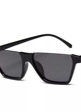 Літній розпродаж полуободковые вузькі стильні сонцезахисні окуляри тренд сезону