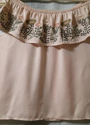Женская летняя нюдовая блуза с вышивкой, с рюшами, с воланом батал. пляжная туника,накидка. модал.5 фото