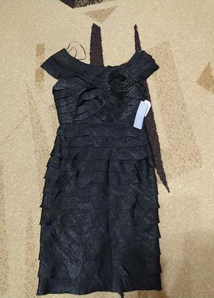 Плаття вечірнє до колін