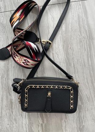 Очень крутая сумка кросс боди от pola, состояние новой