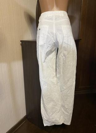 Шикарные белые джинсы коттон с вышивкой высокая посадка5 фото