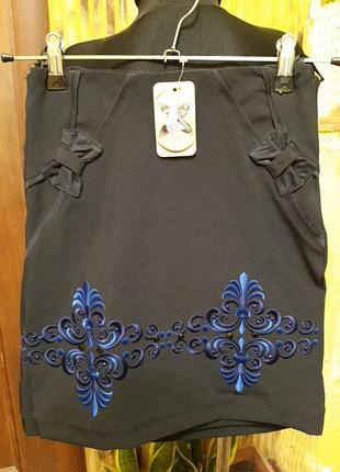 Спідниця з вышевкой