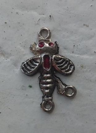 Кулон соединитель насекомое