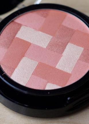 Румяна Estée lauder double wear stay-in-place.