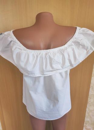 Красивая хлопковая летняя блуза топ с вышивкой с открытыми плечами6 фото