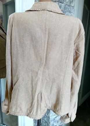 Стильный льняной пиджачок с пикантной оборочкой по рукаву и воротнику, р.18-202 фото