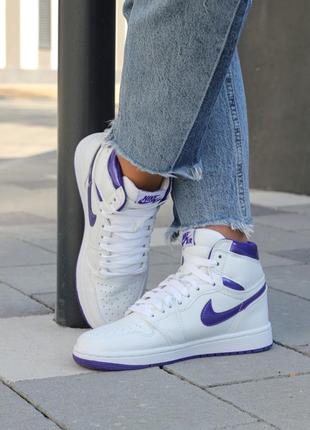 Nike air jordan 1 retro high court purple жіночі високі білі фіолетові кросівки найк джордан тренд осінь весна жіночі модні високі білі кросівки10 фото