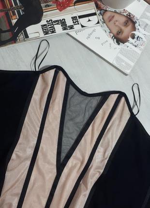 Красивый и сексуальный корсет ann summers. кружевной корсет