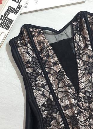 Красивый и сексуальный корсет ann summers. кружевной корсет