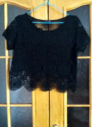 Чорний топ з мережива