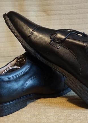 Достойные формальные черные кожаные туфли-дерби  soleflex matalan англия 44 р.