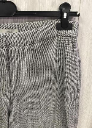 Классические брюки из фактурной ткани5 фото