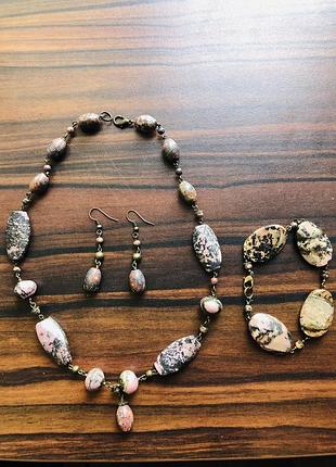 Яшма. бижутерия. набор серьги, колье, браслет. камень яшма.