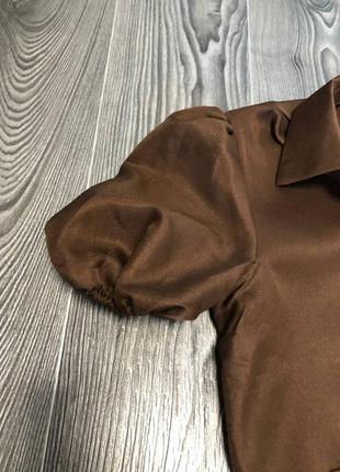 Шоколадное платье-рубашка с объемными рукавами5 фото