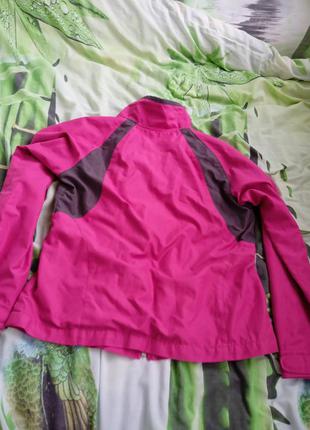Малиновая малинова куртка курточка спортивная спортивна ветровка модная оверсайз стильная легкая легка лёгкая2 фото