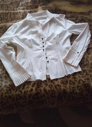 Офисная блузка очень красивая