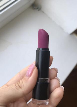 Матова помада catrice ultimate matt lipstick3 фото