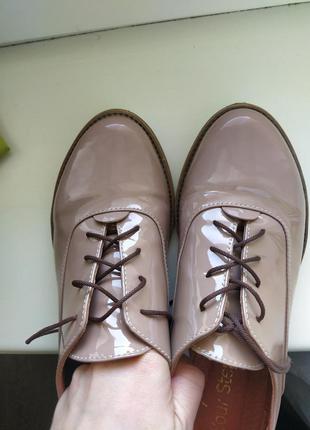 Стильные лаковые, кожаные туфли2 фото