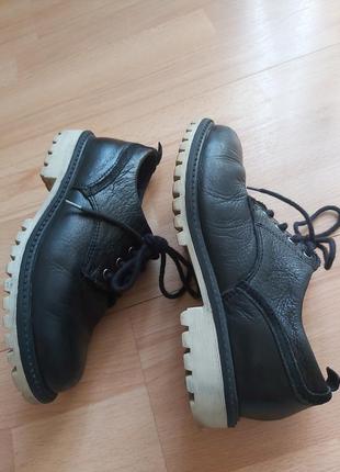 Чорні туфлі для хлопчиків