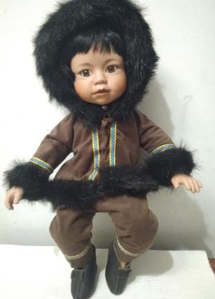 Кукла керамическая, фарфоровая "эскимоска"