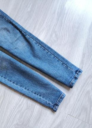 Синие базовые джинсы скинни на высокой посадке на талию4 фото