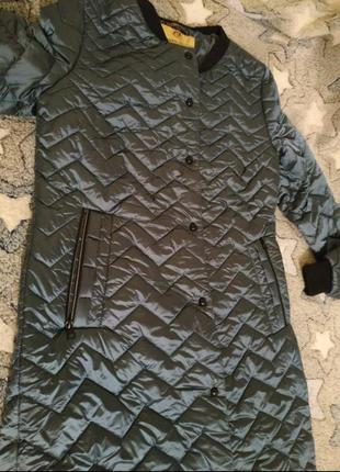 Шикарное пальто, люкс качество,бомпер, размер м.2 фото