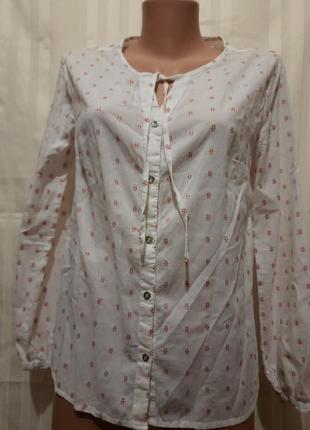 Біла блузка під вишиванку.