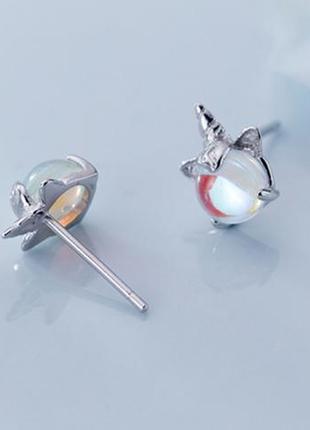Серьги серебряные единорог с лунным камнем