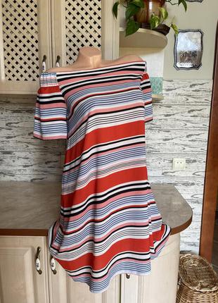 Платье свободного кроя