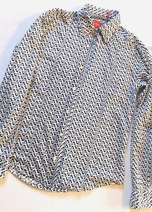 Тоненькая хлопковая рубашка hugo boss.